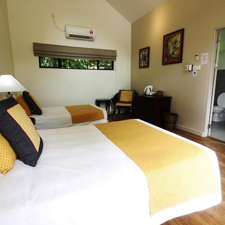 Mulu National Park Hotel Exterior photo